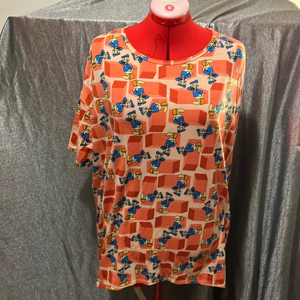Lularoe shirt